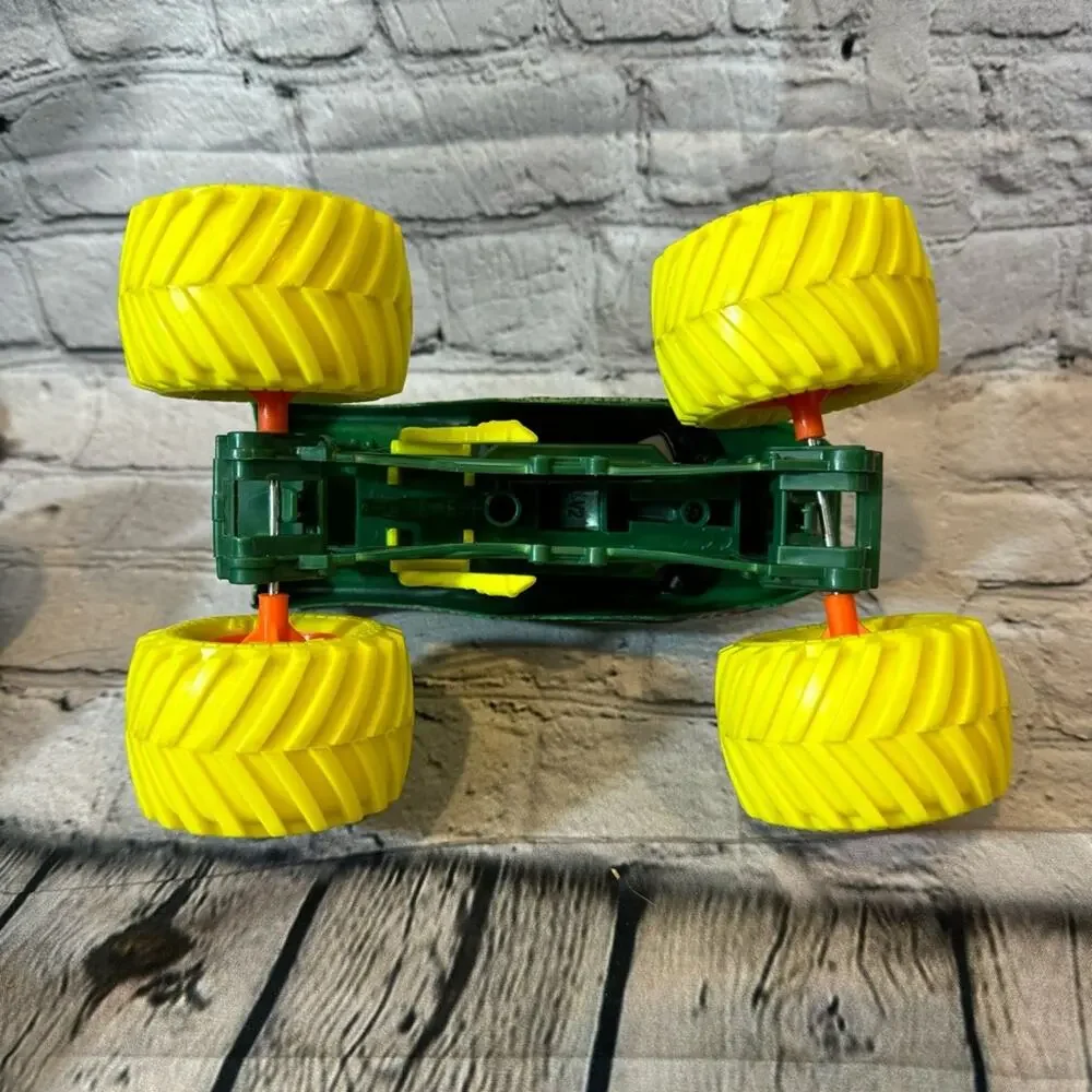 Monster Jam Dragon 1:24 Monster Truck
